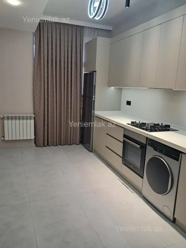 Satılır 2 otaqlı yeni tikili 82 m²