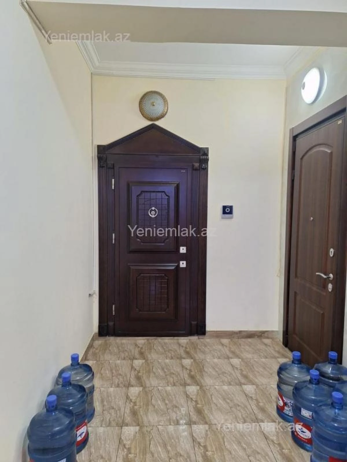 Satılır 4 otaqlı yeni tikili 200 m²