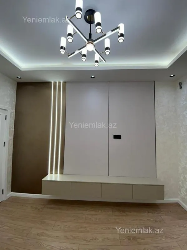 Satılır 2 otaqlı köhnə tikili 43 m²