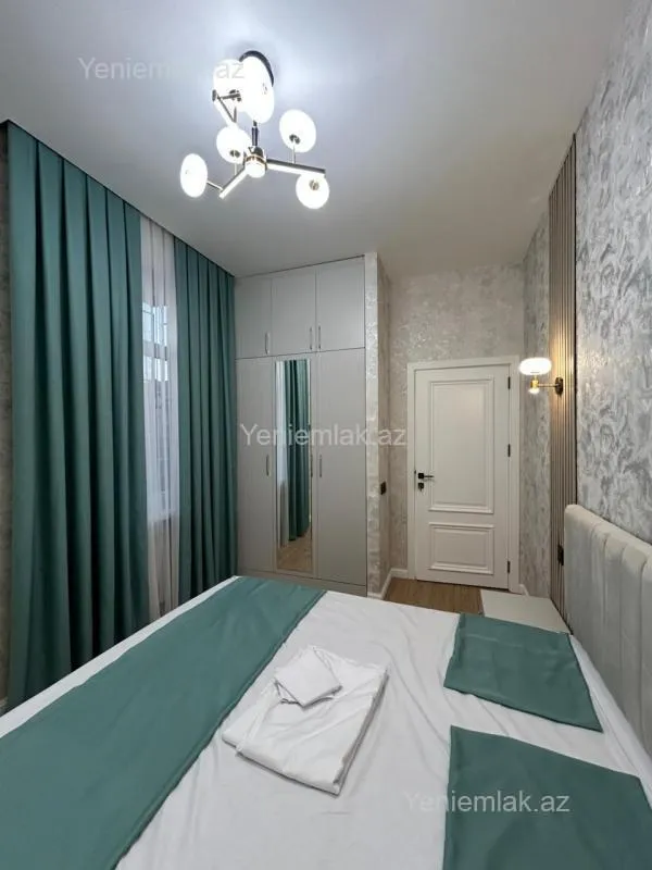 Satılır 2 otaqlı köhnə tikili 43 m²