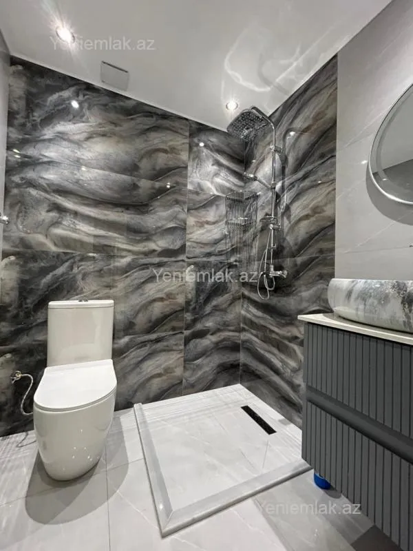 Satılır 2 otaqlı köhnə tikili 43 m²