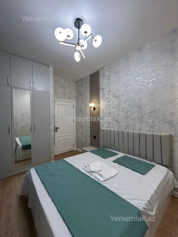 Satılır 2 otaqlı köhnə tikili 43 m²