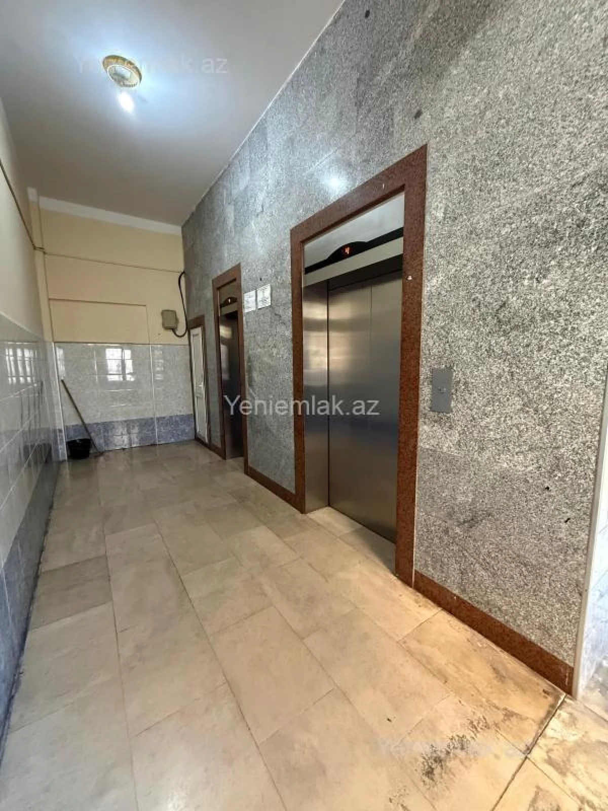 Satılır 4 otaqlı yeni tikili 180 m²