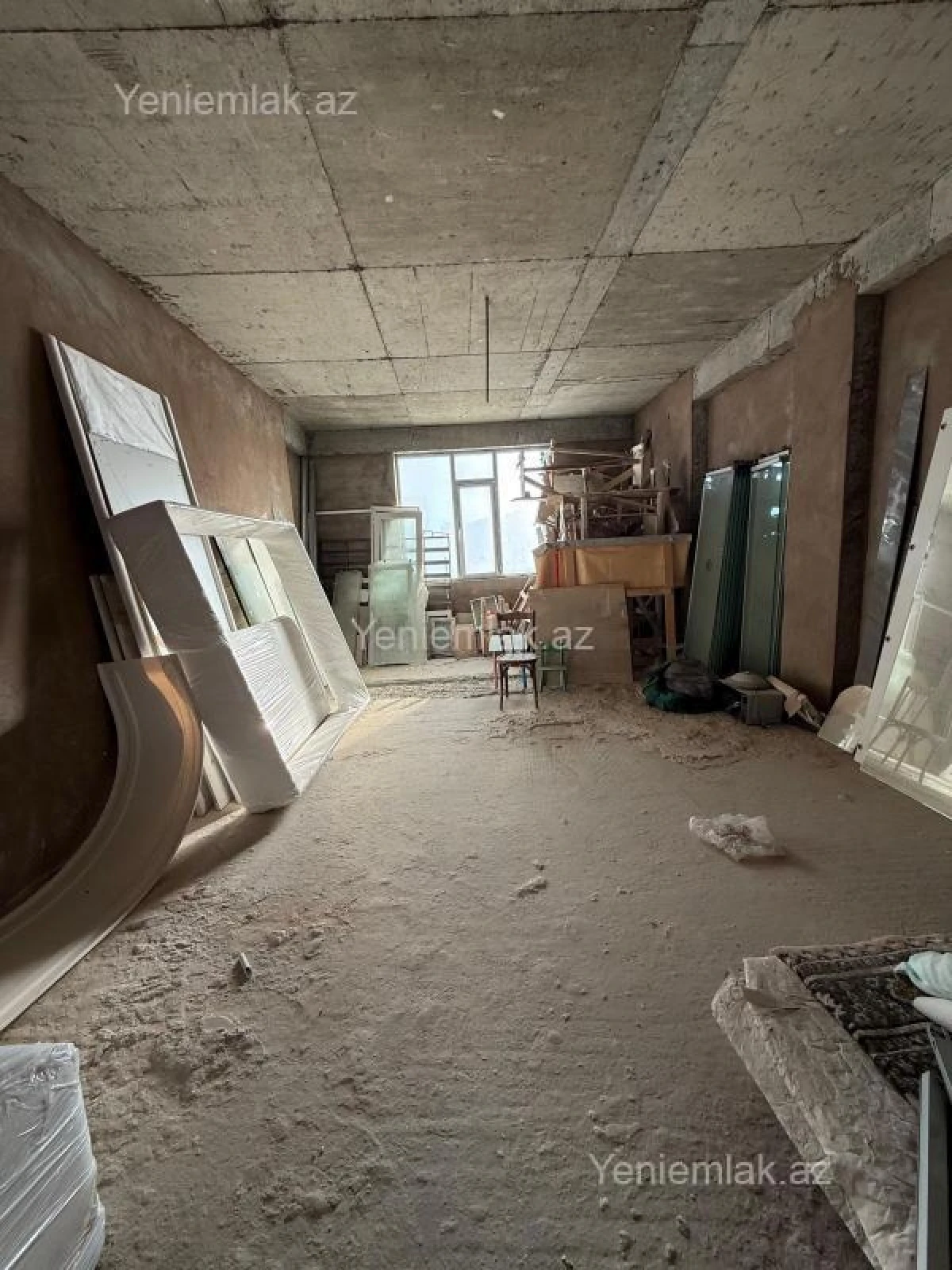 Satılır 4 otaqlı yeni tikili 180 m²