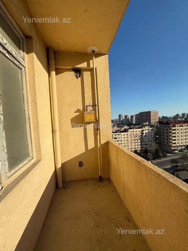 Satılır 4 otaqlı yeni tikili 180 m²