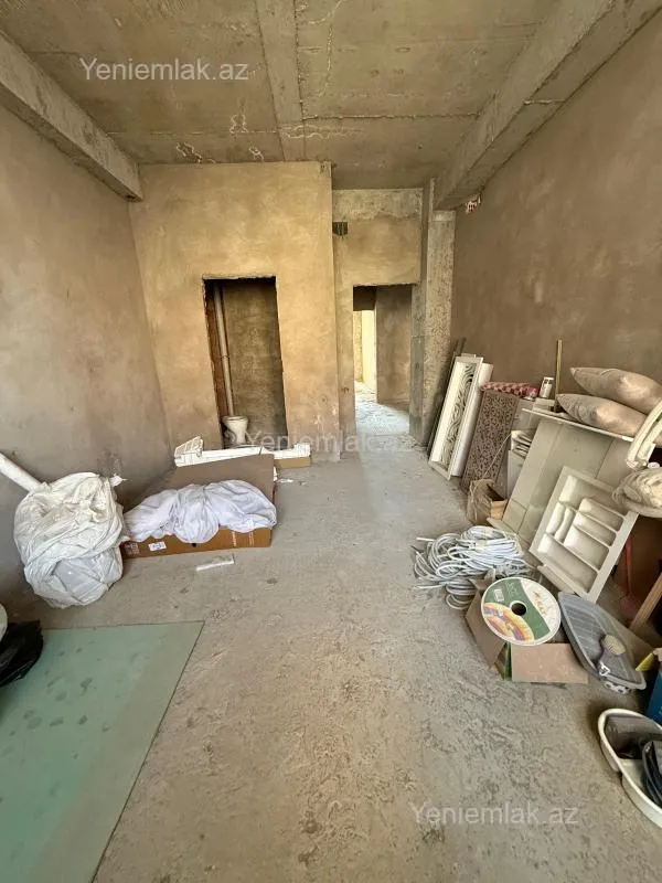 Satılır 4 otaqlı yeni tikili 180 m²