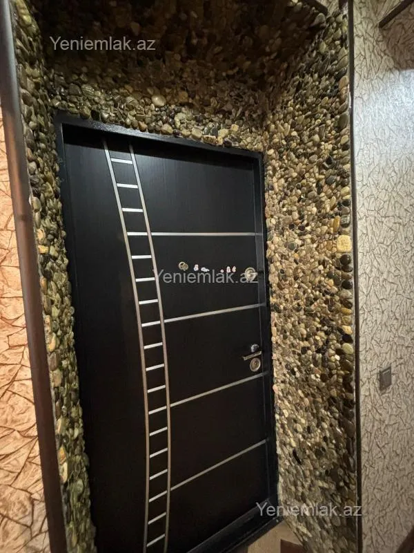 Satılır 2 otaqlı köhnə tikili 52 m²