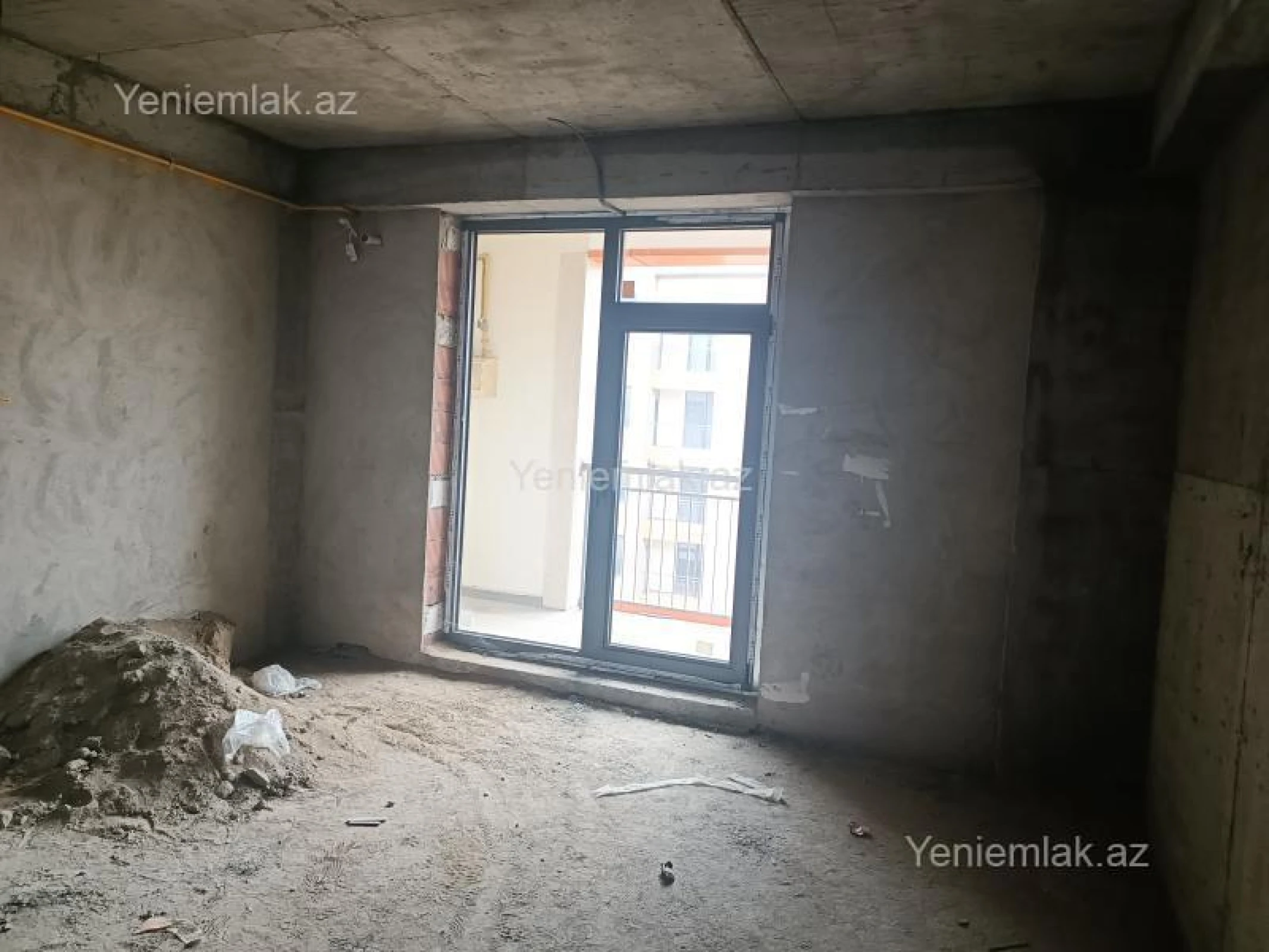 Satılır 3 otaqlı yeni tikili 140 m²