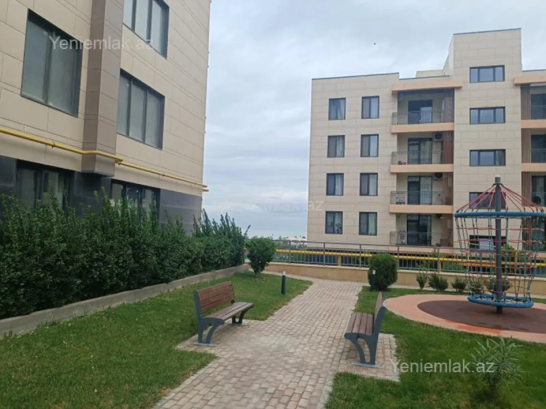Satılır 3 otaqlı yeni tikili 140 m²
