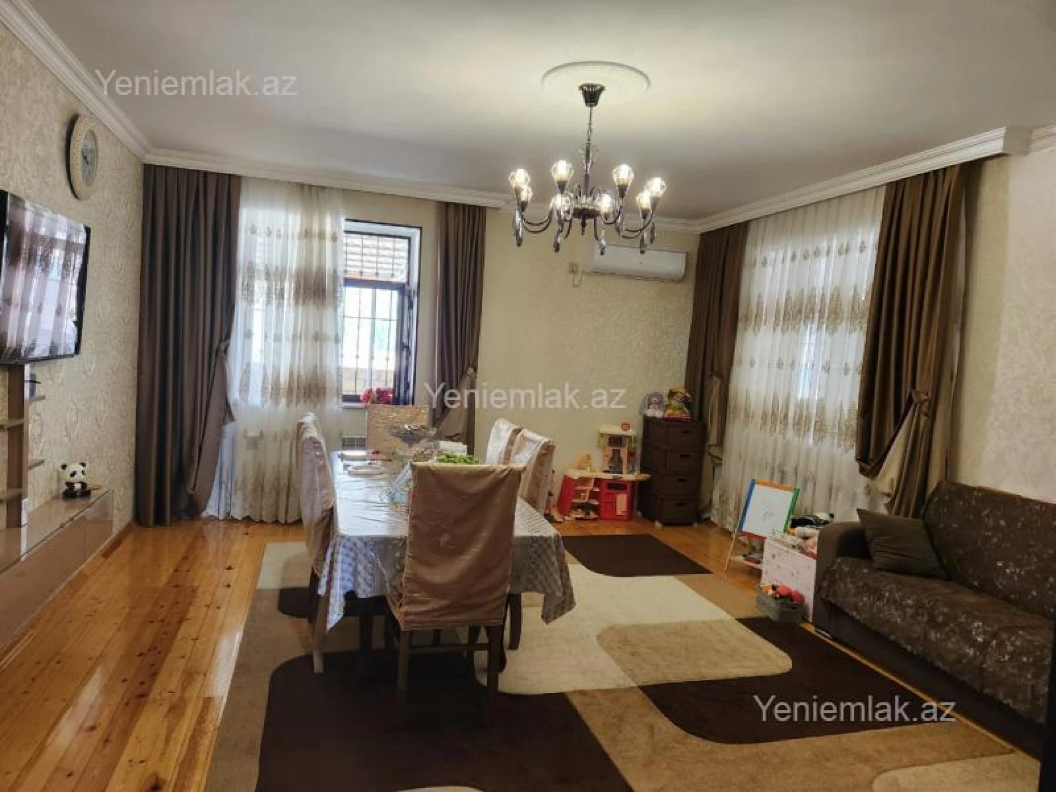 Satılır 5 otaqlı həyət evi 143 m²