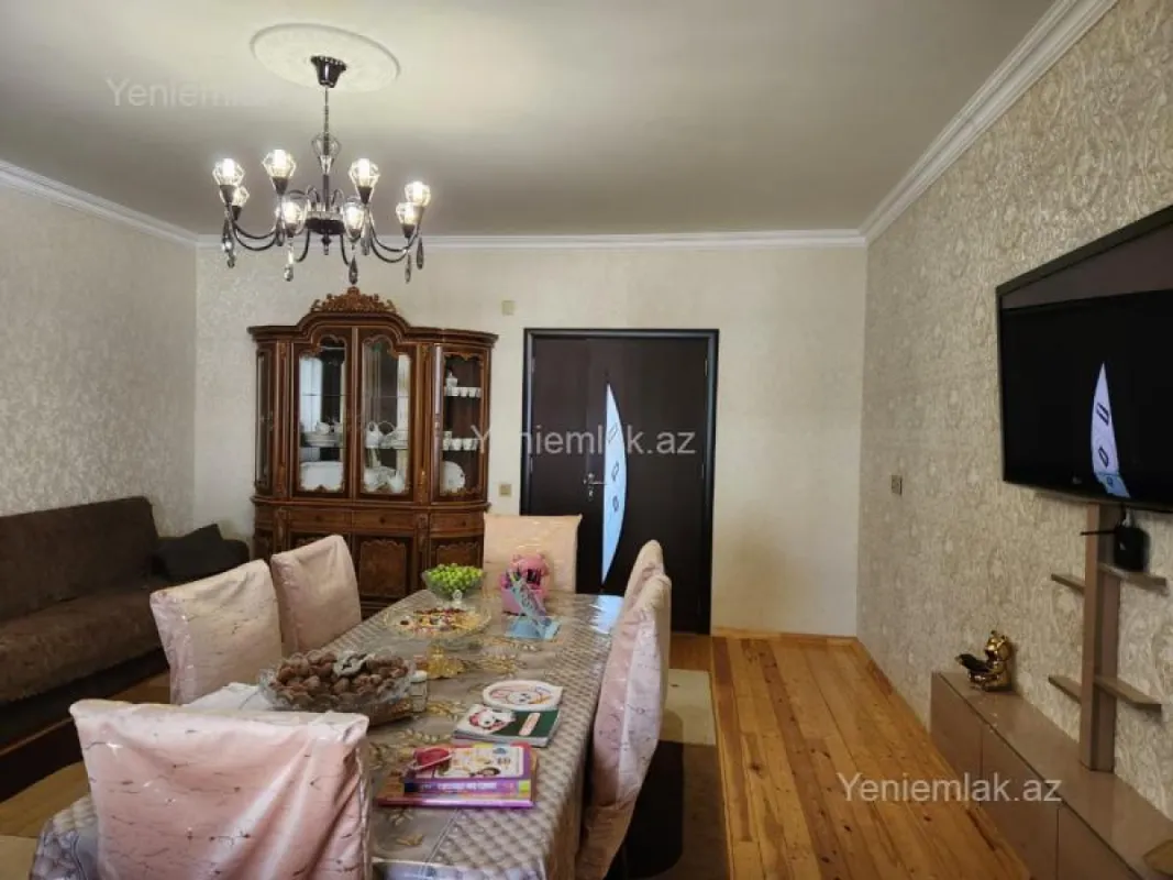 Satılır 5 otaqlı həyət evi 143 m²