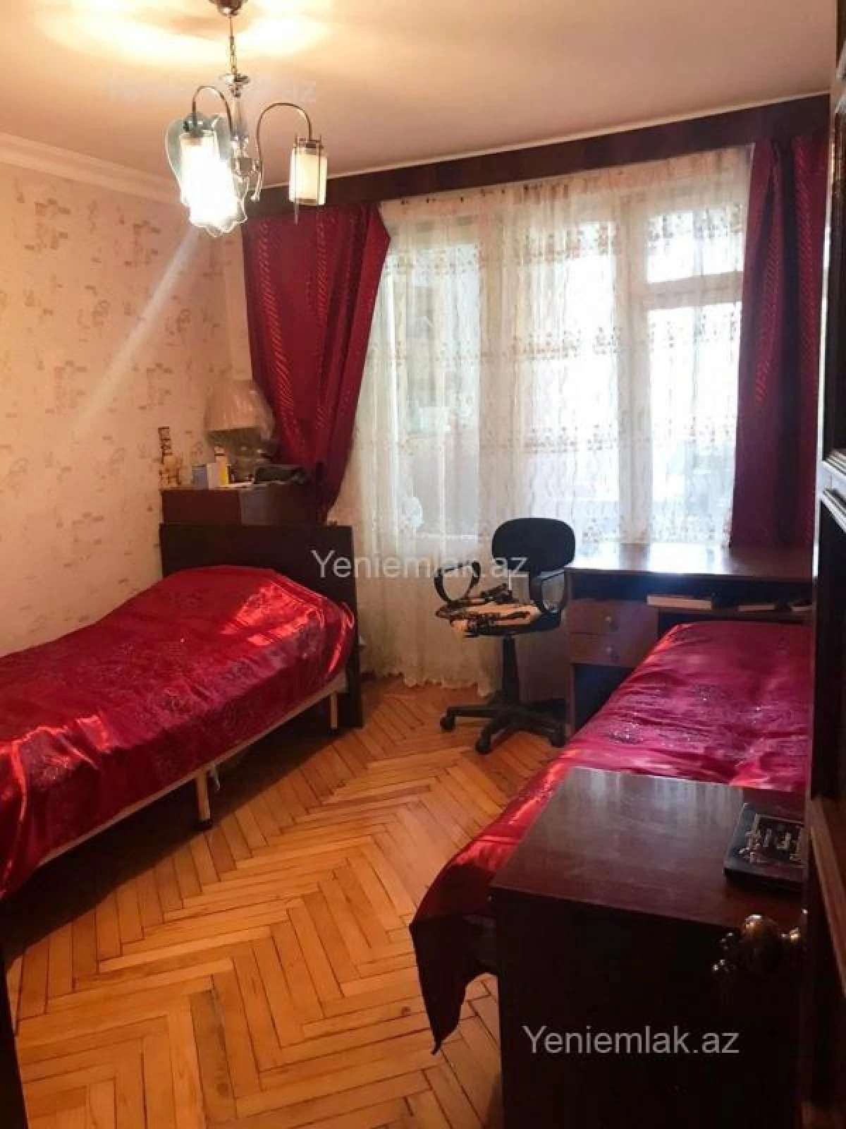 Satılır 3 otaqlı köhnə tikili 75 m²