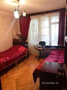 Satılır 3 otaqlı köhnə tikili 75 m²