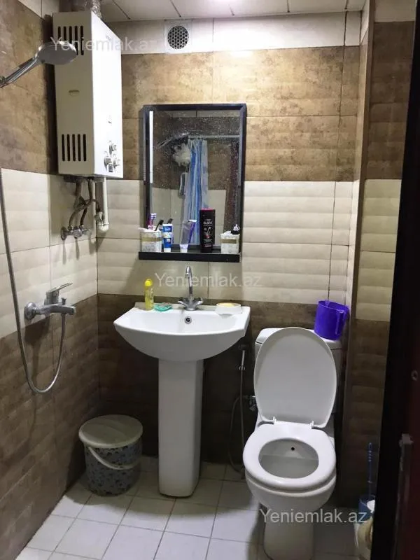 Satılır 3 otaqlı köhnə tikili 75 m²