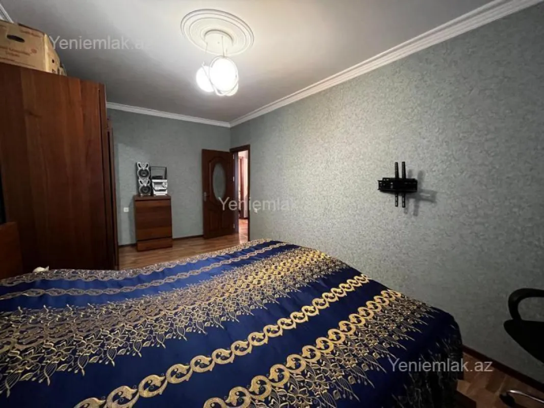 Satılır 3 otaqlı köhnə tikili 72 m²