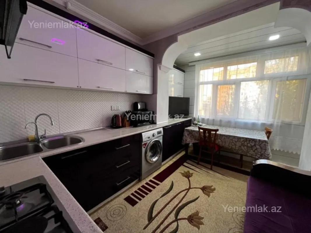 Satılır 3 otaqlı köhnə tikili 72 m²