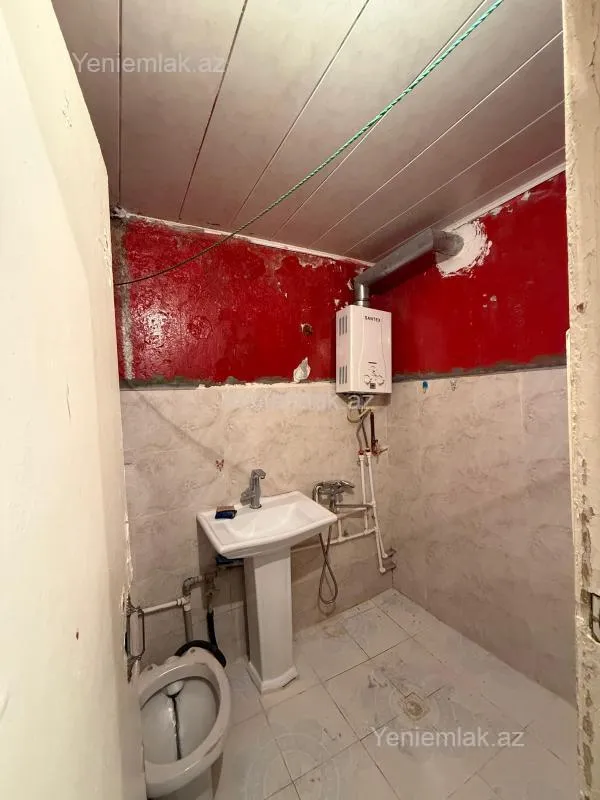 Satılır 1 otaqlı köhnə tikili 40 m²