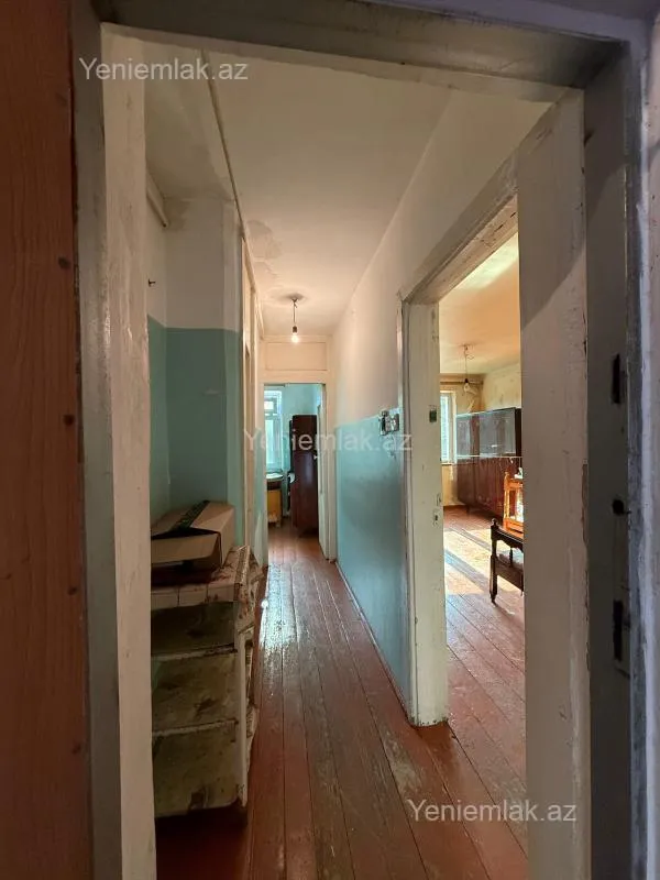 Satılır 1 otaqlı köhnə tikili 40 m²
