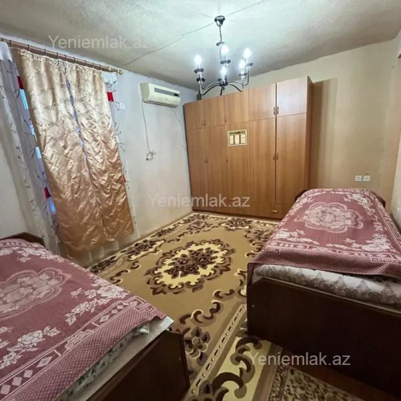 Satılır 3 otaqlı həyət evi 80 m²