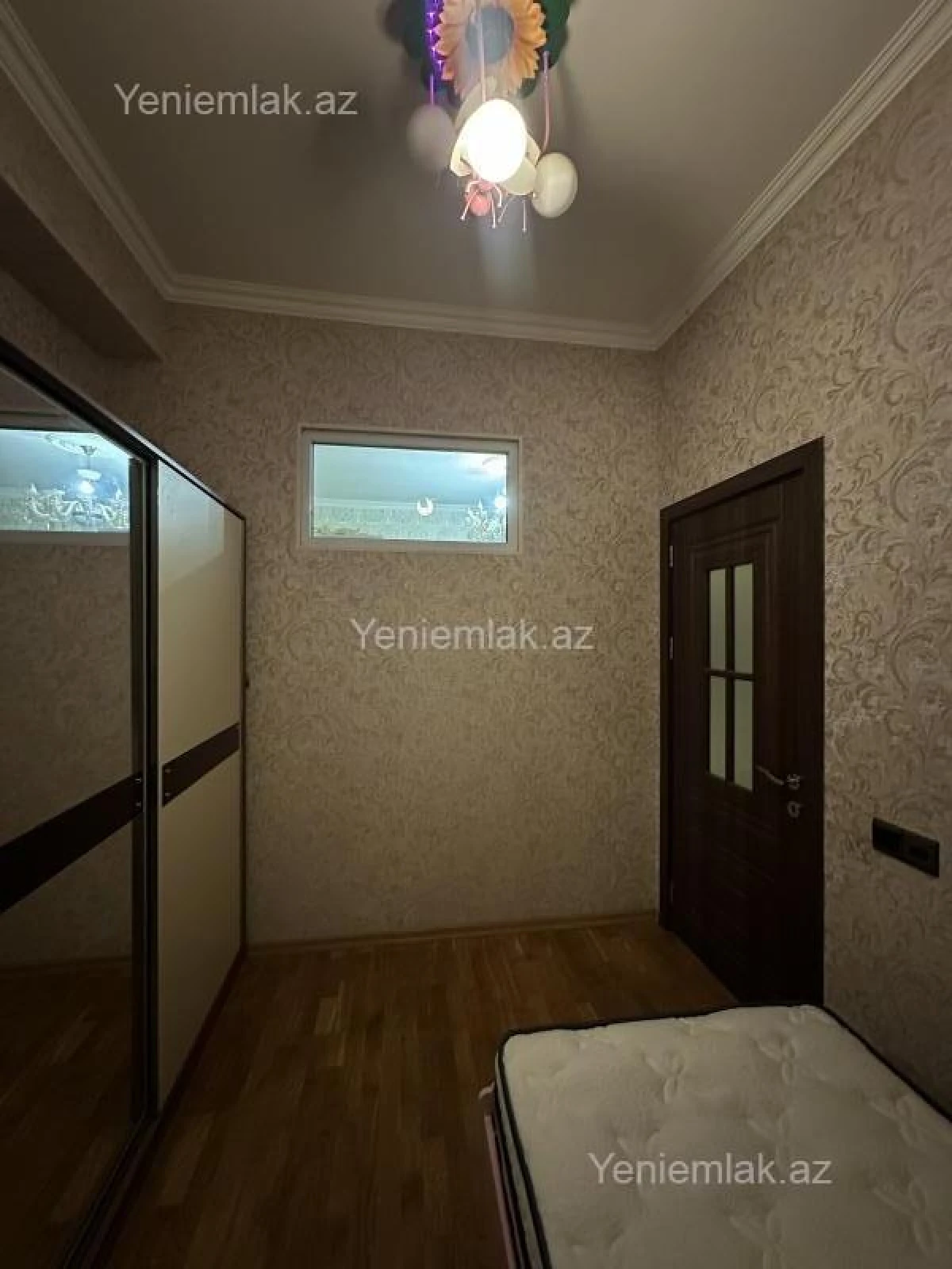 Satılır 3 otaqlı yeni tikili 60 m²