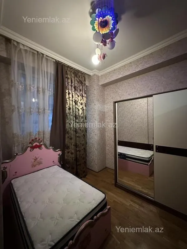 Satılır 3 otaqlı yeni tikili 60 m²