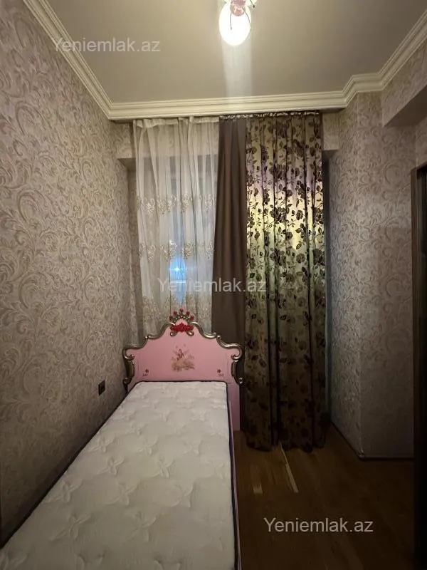 Satılır 3 otaqlı yeni tikili 60 m²