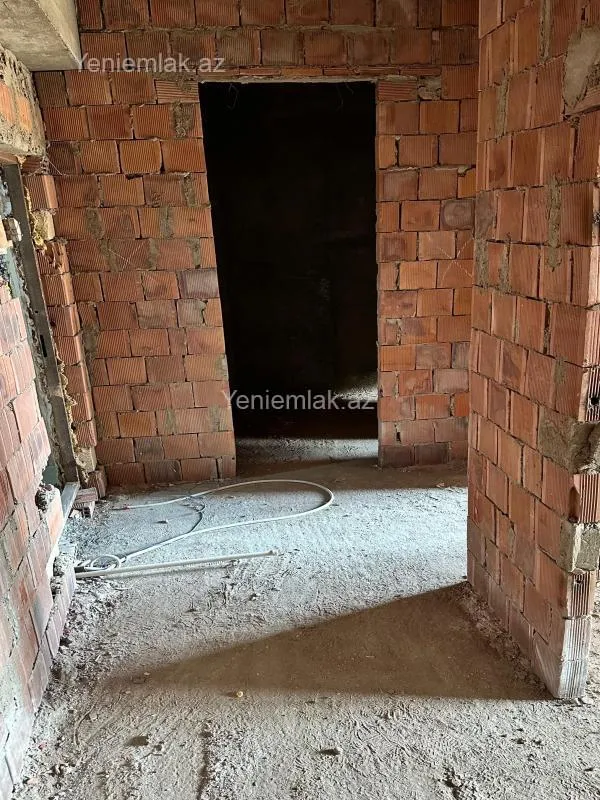 Satılır 3 otaqlı yeni tikili 105 m²