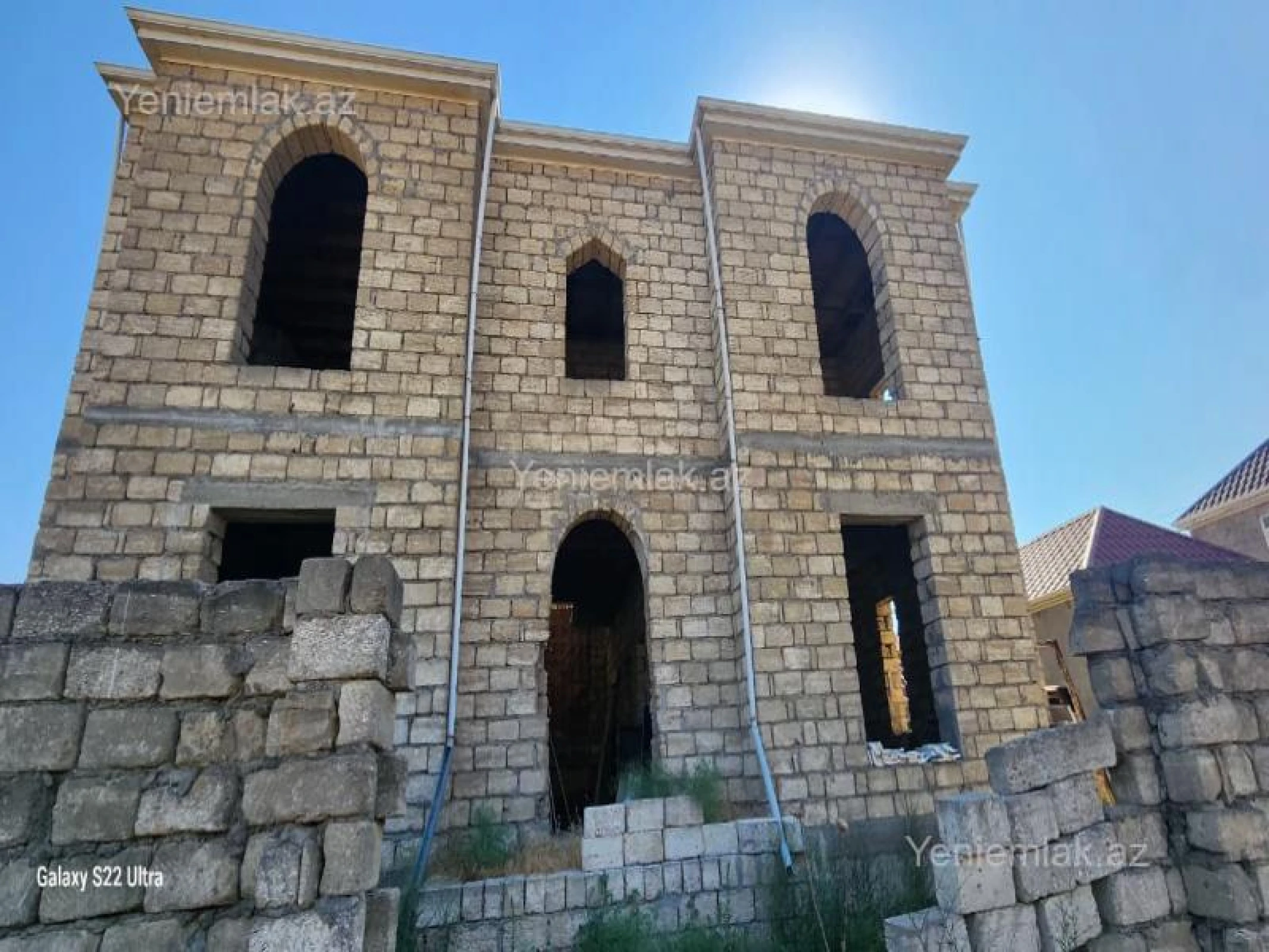 Satılır 6 otaqlı həyət evi 250 m²