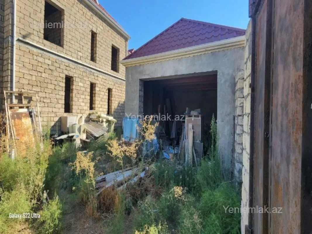 Satılır 6 otaqlı həyət evi 250 m²