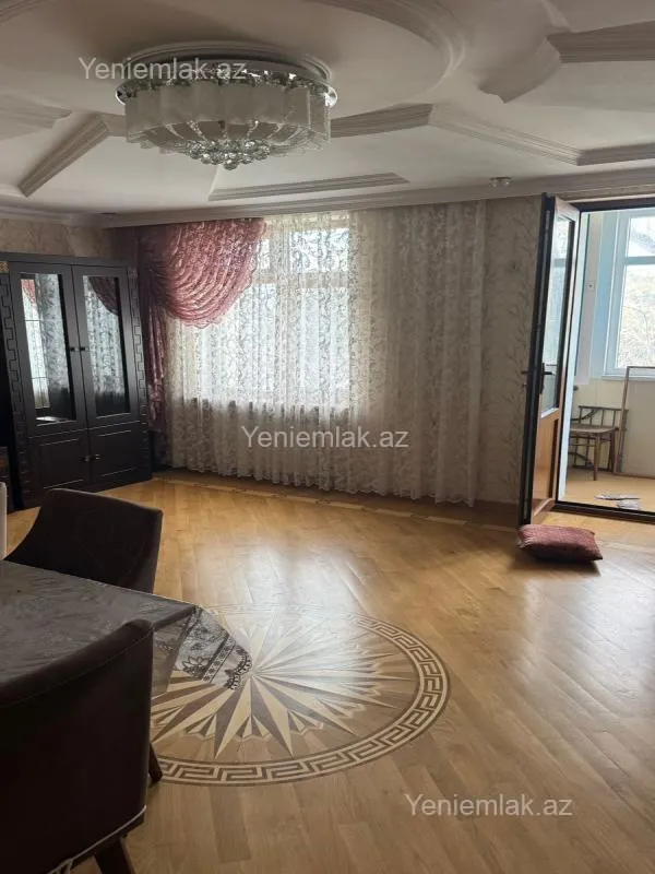 Satılır 5 otaqlı köhnə tikili 88 m²
