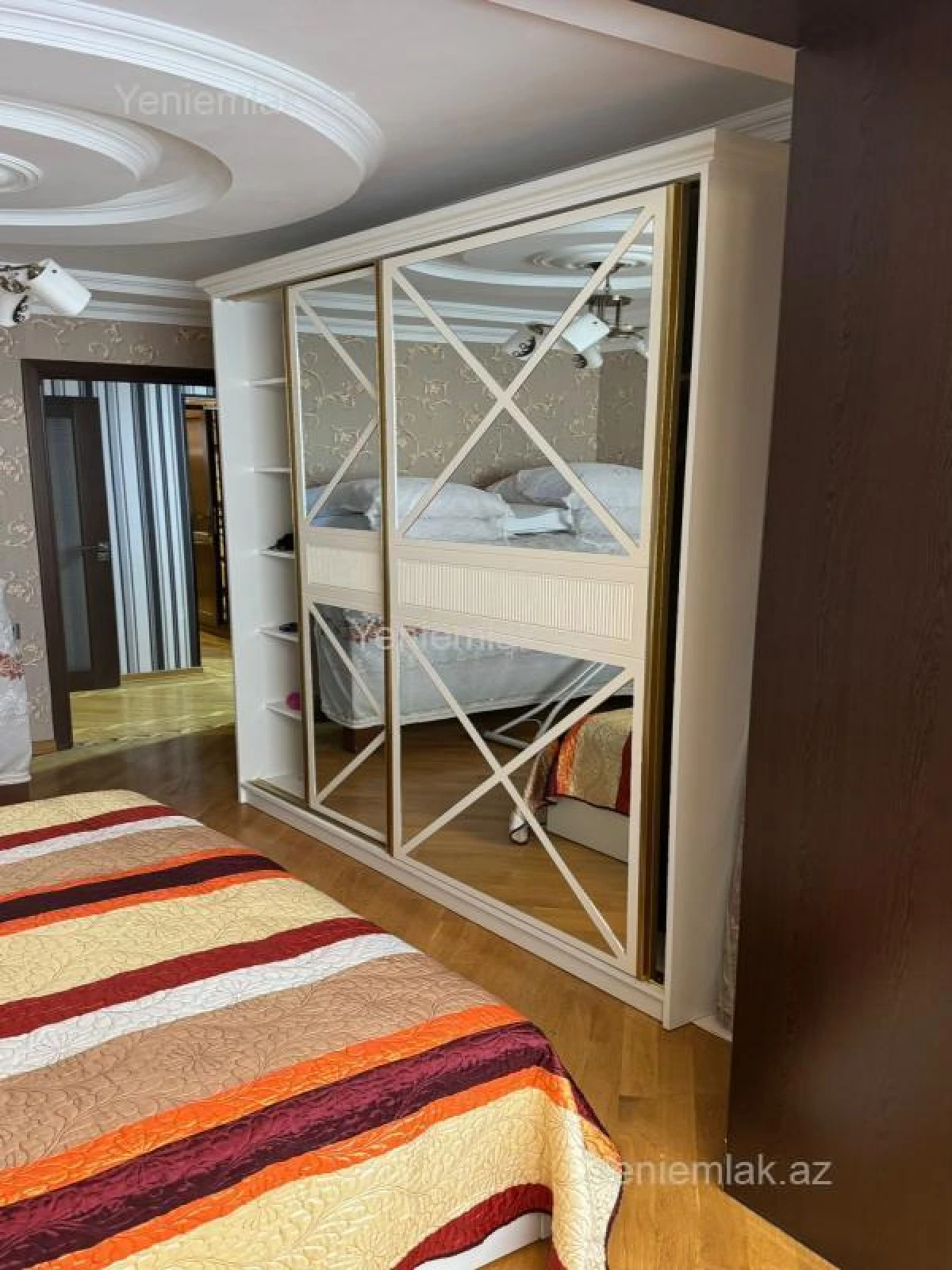 Satılır 5 otaqlı köhnə tikili 88 m²