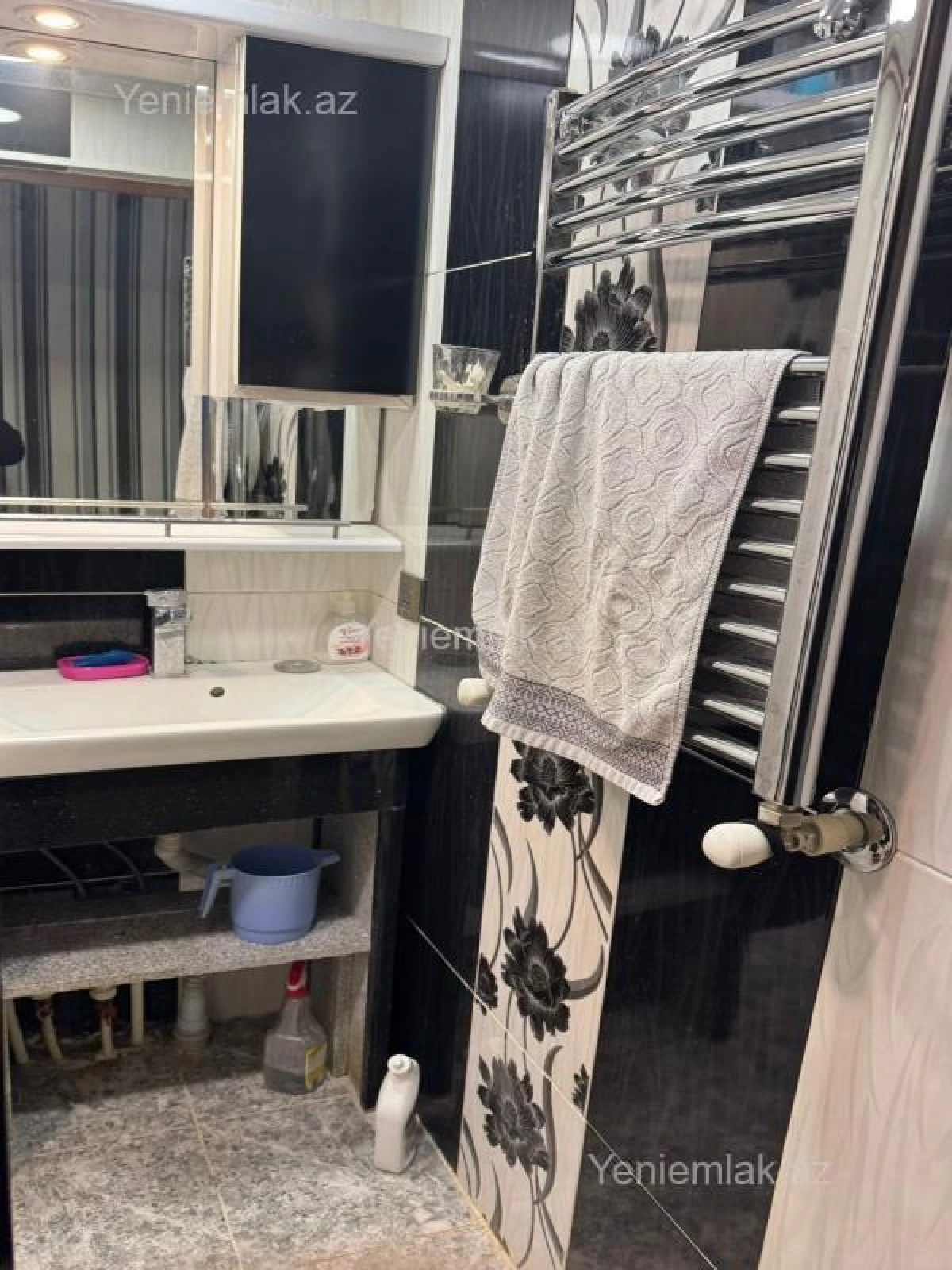 Satılır 5 otaqlı köhnə tikili 88 m²