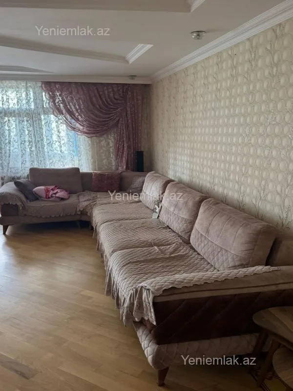 Satılır 5 otaqlı köhnə tikili 88 m²
