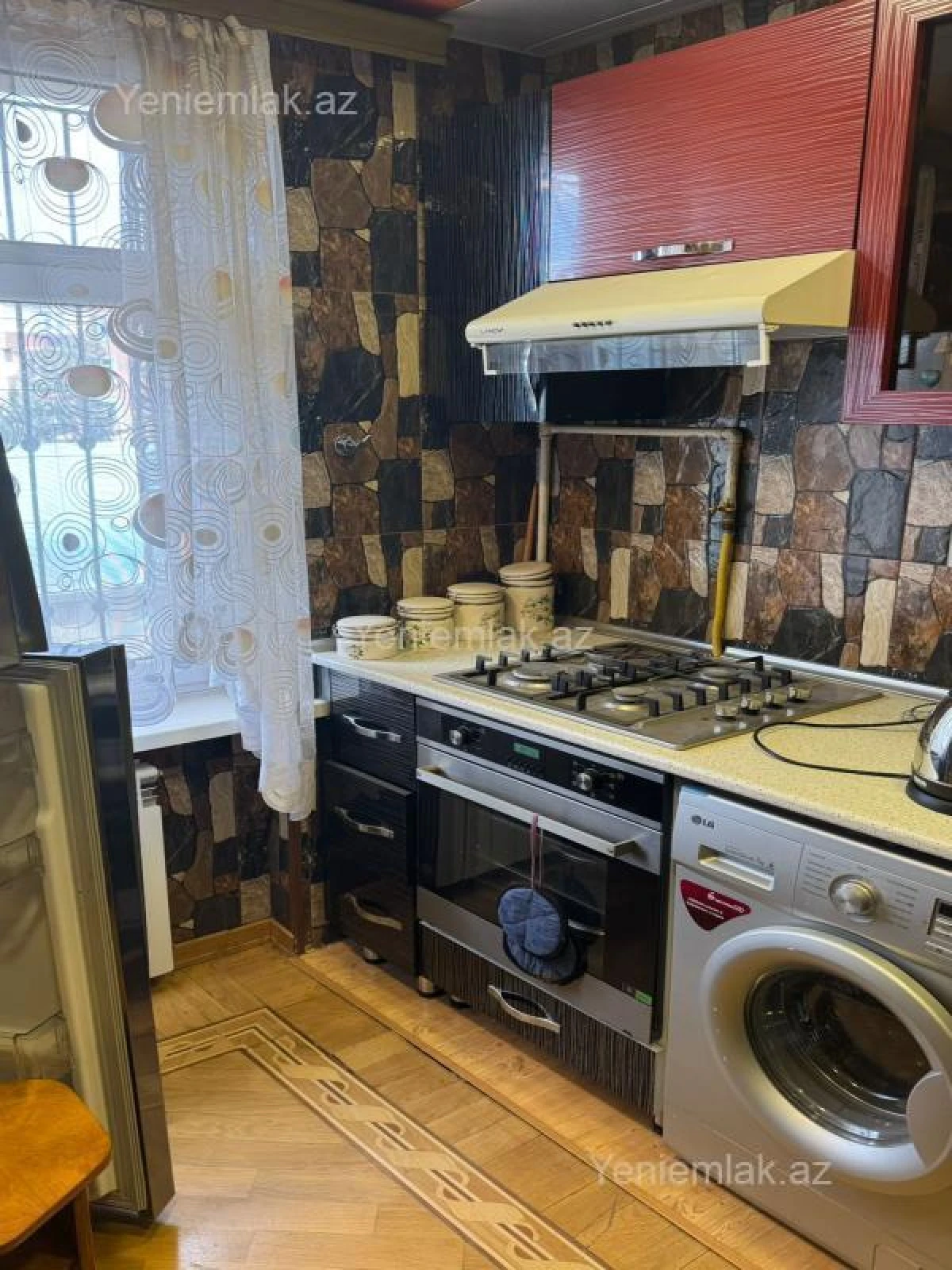 Satılır 5 otaqlı köhnə tikili 88 m²