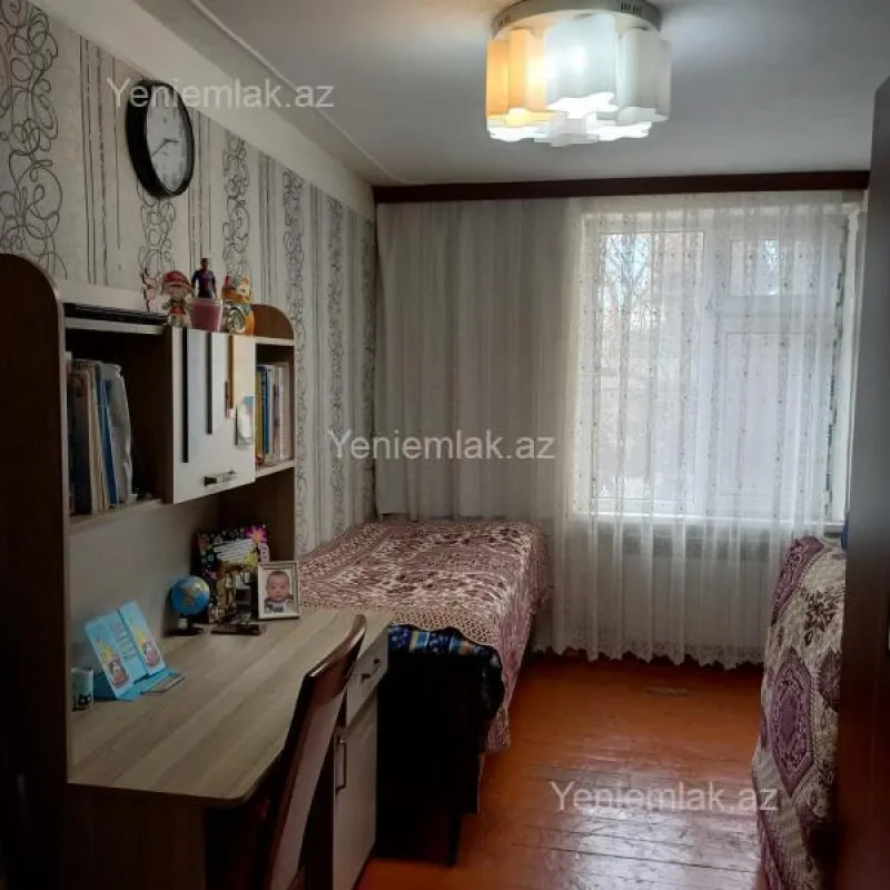 Satılır 2 otaqlı köhnə tikili 48 m²