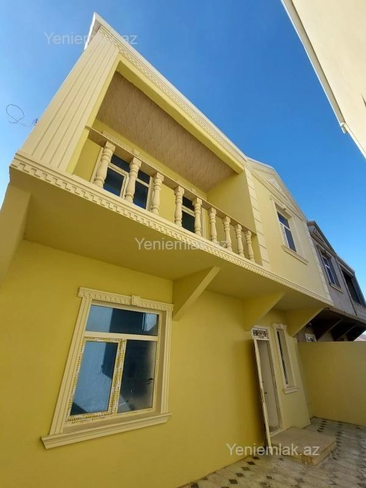 Satılır 4 otaqlı həyət evi 140 m²