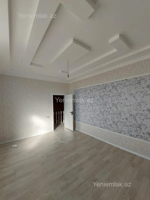 Satılır 4 otaqlı həyət evi 140 m²