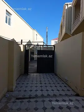 Satılır 4 otaqlı həyət evi 140 m²