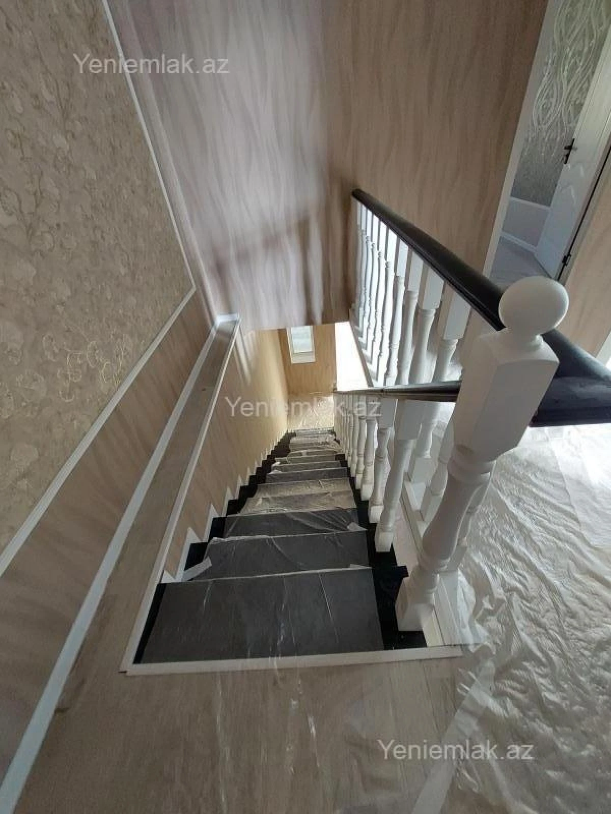 Satılır 4 otaqlı həyət evi 140 m²