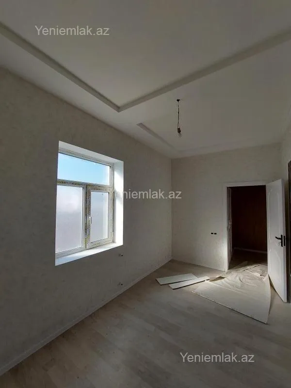 Satılır 4 otaqlı həyət evi 140 m²