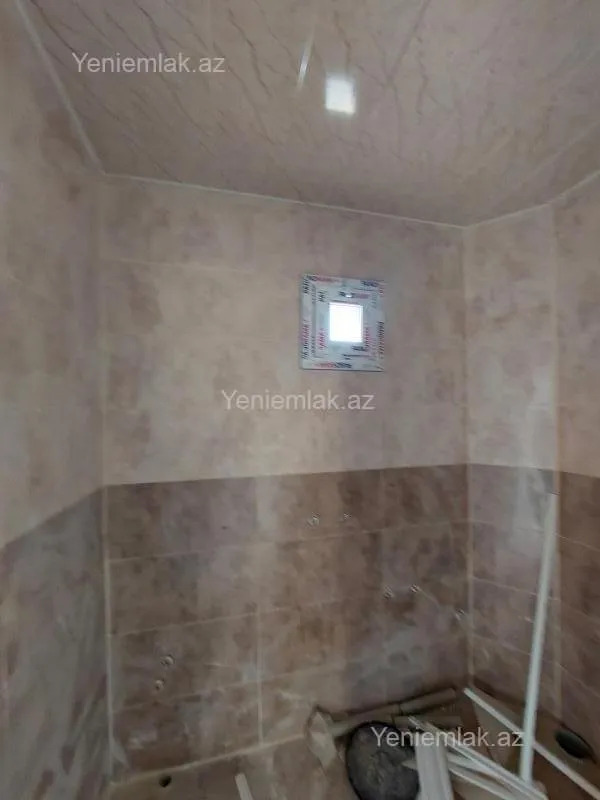 Satılır 4 otaqlı həyət evi 140 m²