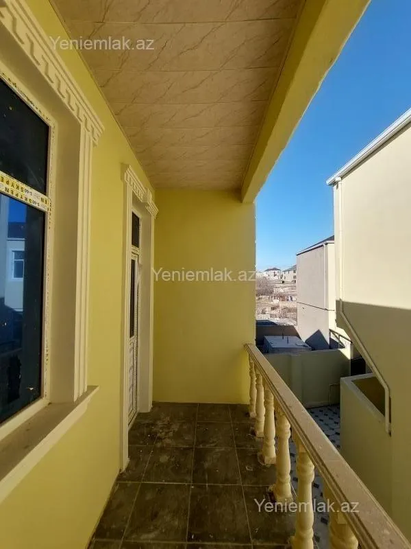 Satılır 4 otaqlı həyət evi 140 m²