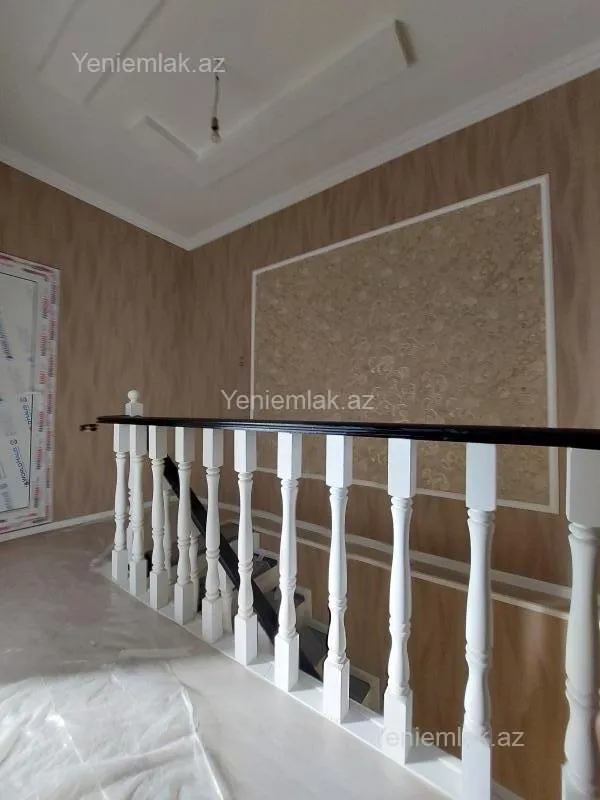 Satılır 4 otaqlı həyət evi 140 m²