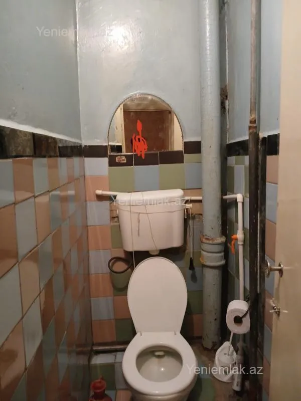 Satılır 3 otaqlı köhnə tikili 75 m²