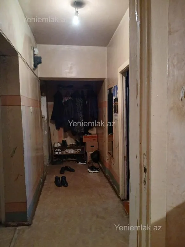 Satılır 3 otaqlı köhnə tikili 75 m²
