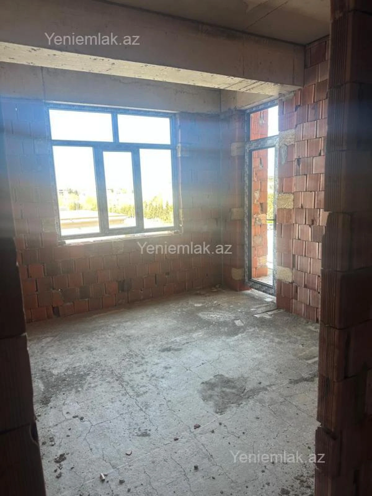 Satılır 2 otaqlı yeni tikili 80 m²