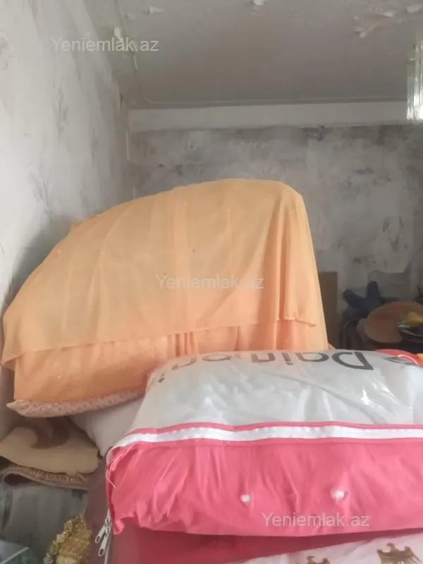 Satılır 2 otaqlı köhnə tikili 48 m²