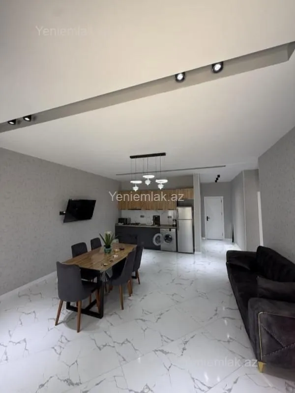 Satılır 4 otaqlı həyət evi 140 m²
