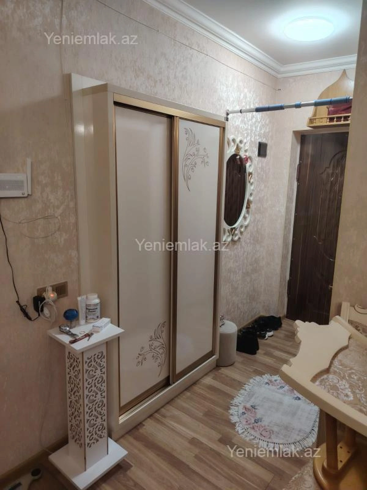 Satılır 2 otaqlı köhnə tikili 46 m²