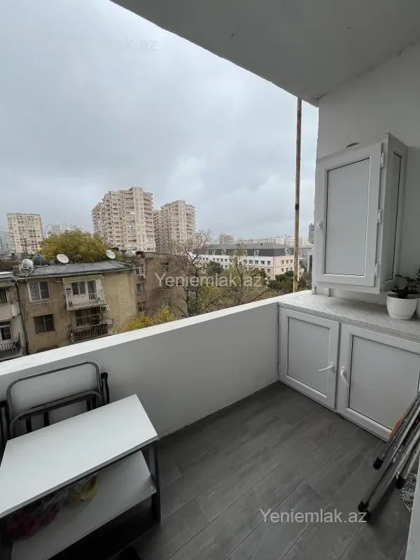 Satılır 3 otaqlı yeni tikili 100 m²